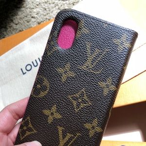 Louis Vuitton iPhone X Folio Rose